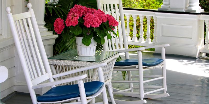 Sedia a dondolo per esterni in ferro battuto